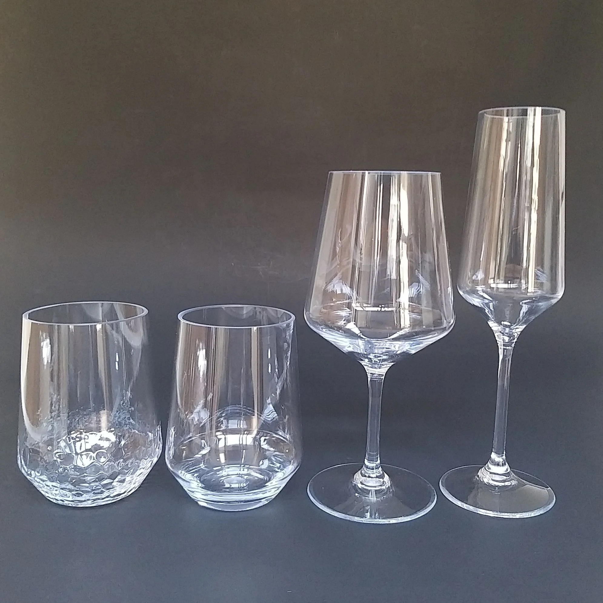 Unbreakable Acrylic plastic clear wine glass