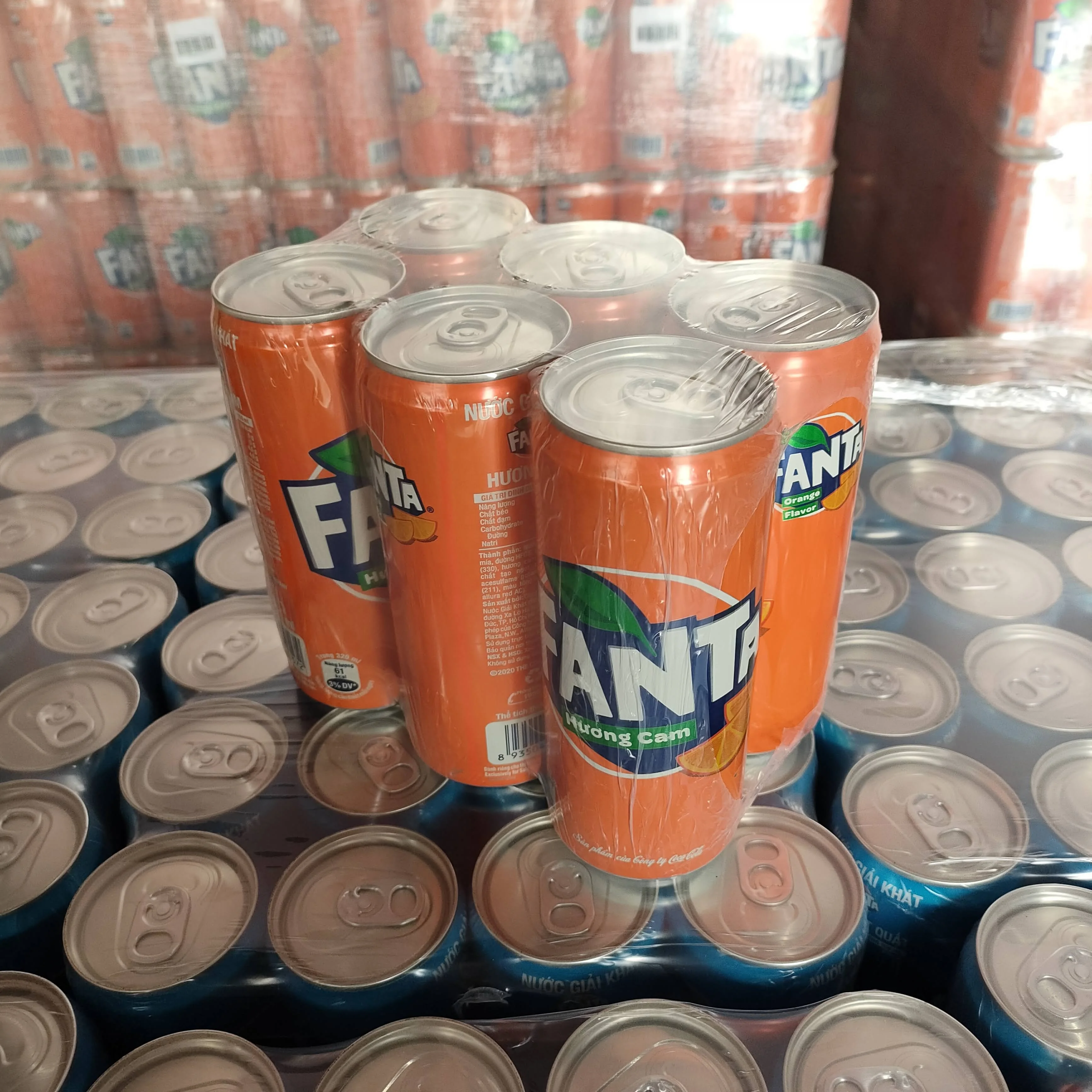 Fanta orange soft drink can 320ml x 24/ Best price soft drink can