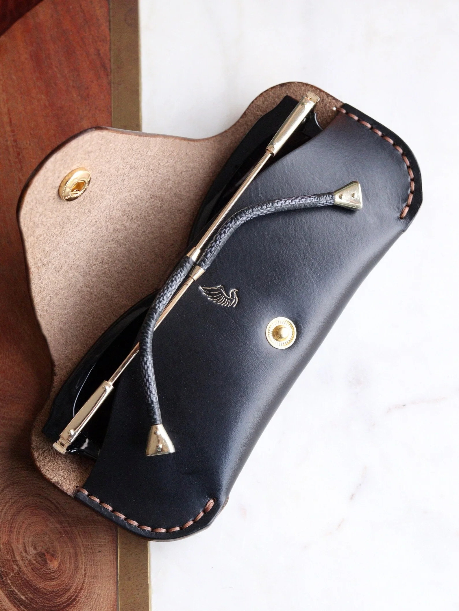Leather Glasses Case Made From Black Chomical Eyewear Sleeve Slim Simple Sunglasses Cover Clasp Craft LGC-0075