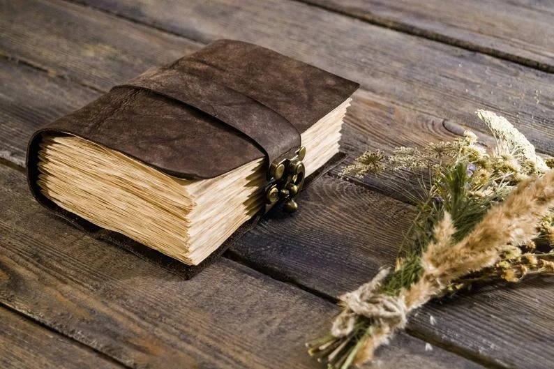 Handmade Genuine Vintage Leather Journal Diary Classic Leather Bound Notebook Leather Hardcover Cover Embossing With Locked