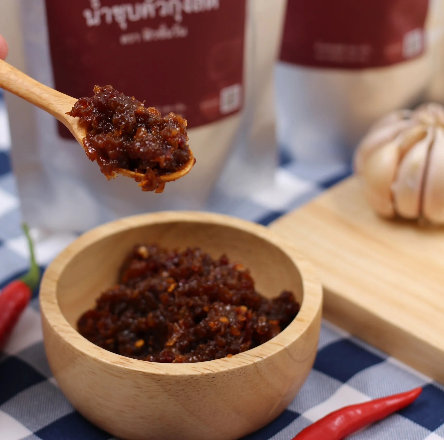 Wholesale Price Fruit and Vegetable Dipping Chili Paste with Roasted Shrimp 140g Original Product from Thailand Picnic Portable