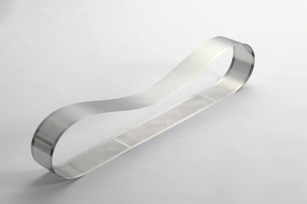 Indexing Perforated Welded Endless High Quality Metal Inclined Conveyor Belt for Inkjet Printing and Screen Png