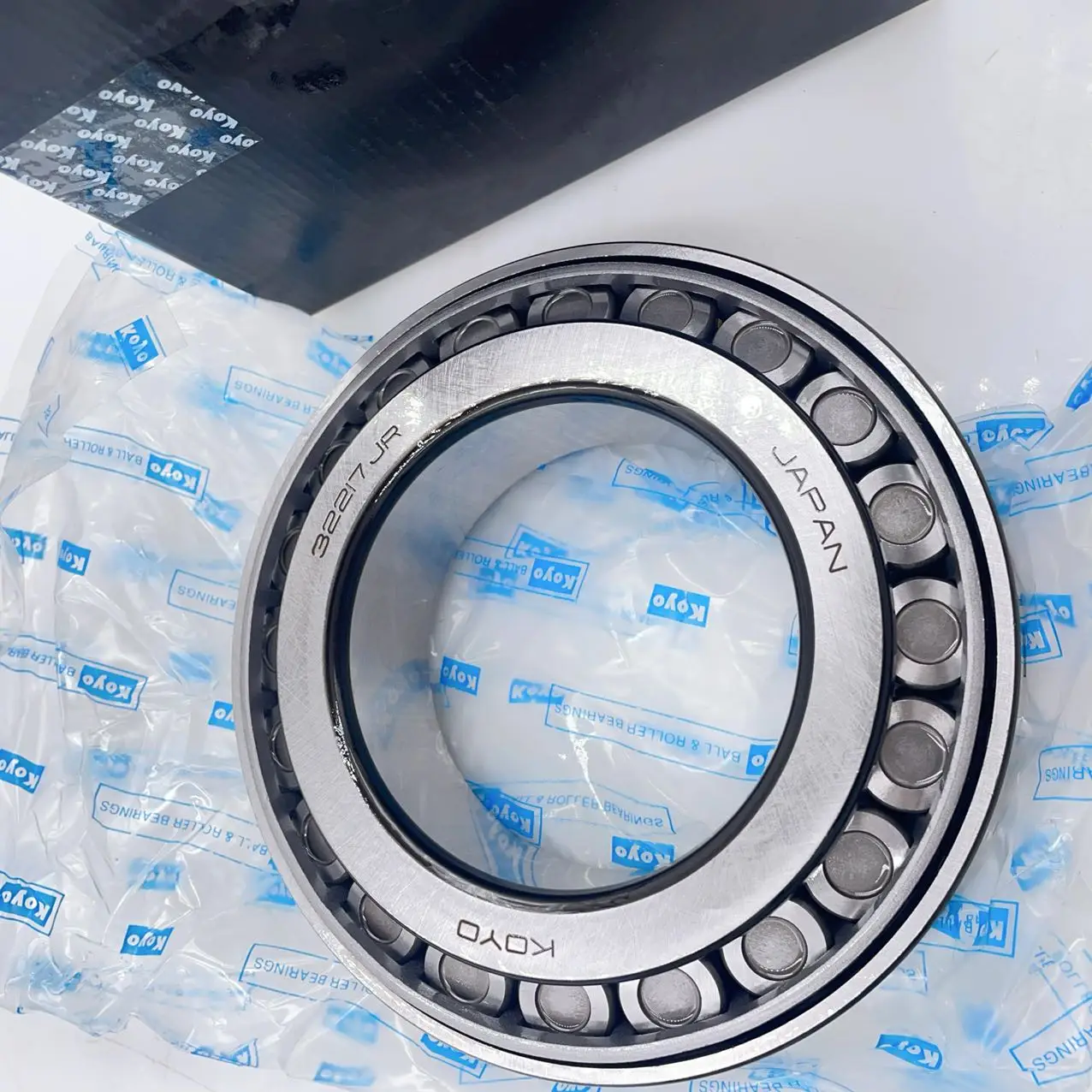 32217 32218 32219 tapered roller bearings 32217JR auto wheel hub bearing