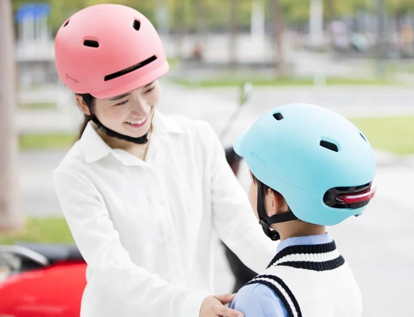 Smart LED Warning Flash Riding Helmet for Electric Scooter and bike bicycle Or Motorcycles accessories
