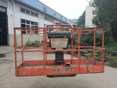 JLG Used Awp Lift Model 18RS Diesel 4x4 Telescopic Boom Lift for sale