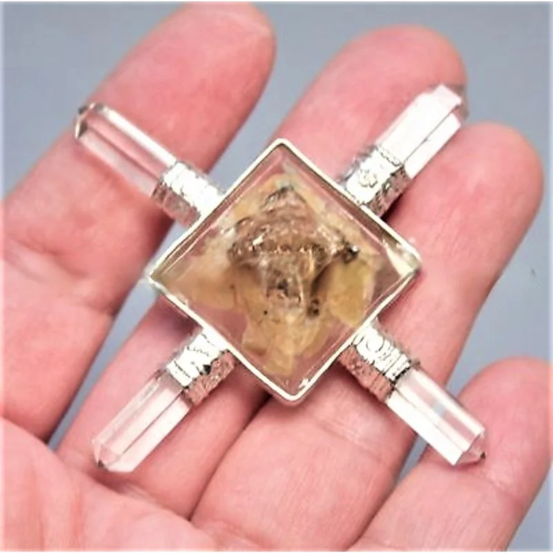 Orgone Golden Quartz Crystal Energy Generator With 4 Crystal Pencil Crystal Crafts Reiki Feng Shui Meditation Energy Generator