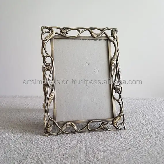 Metal 2024 Phooto Frames With More Competitive Prices and Digital Photo Frames for Bedroom 60X80 Brass Nickle 2024 Gadgets