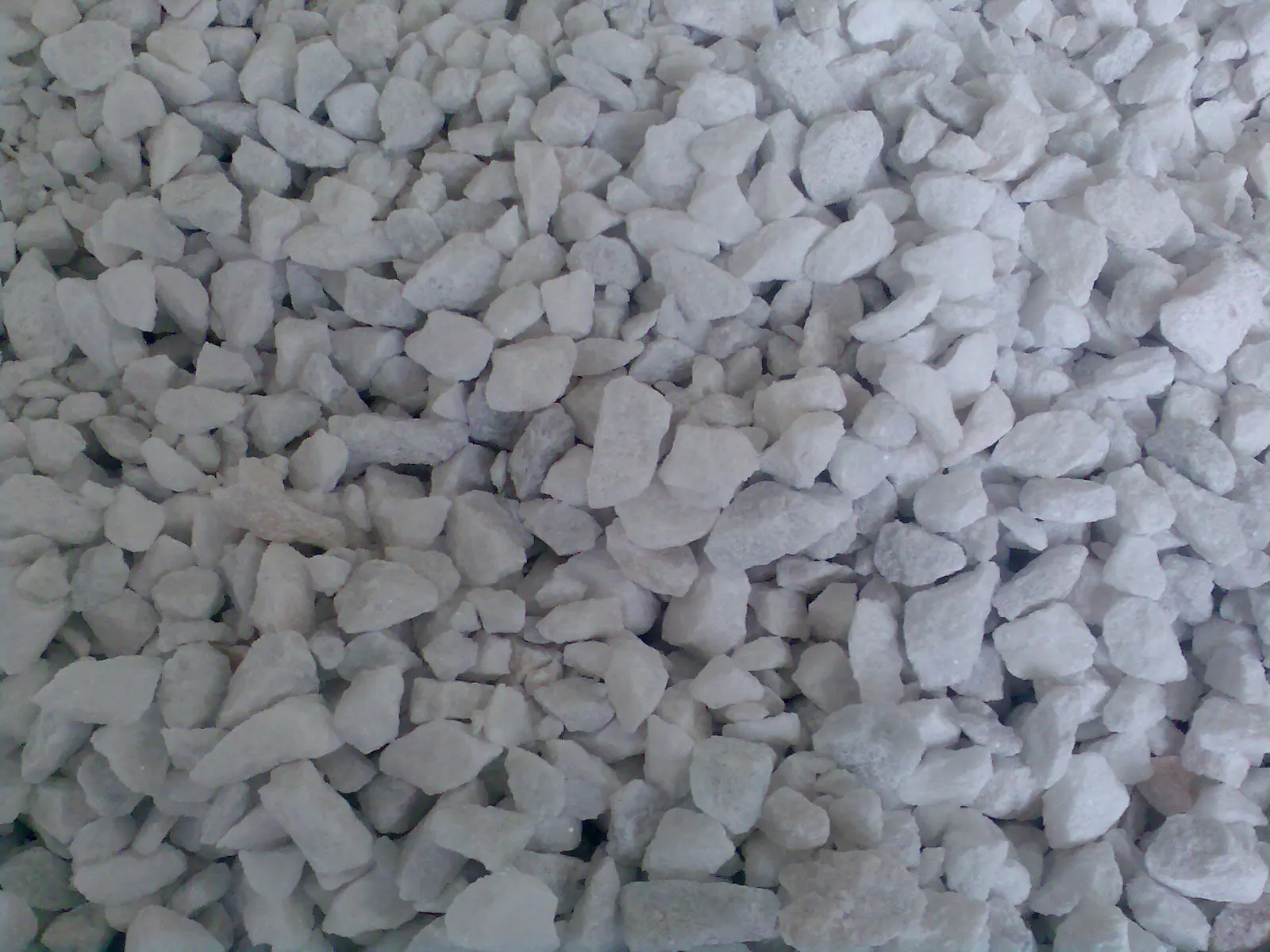 Quick lime lump for steel making caO min 90% Vietnam lime