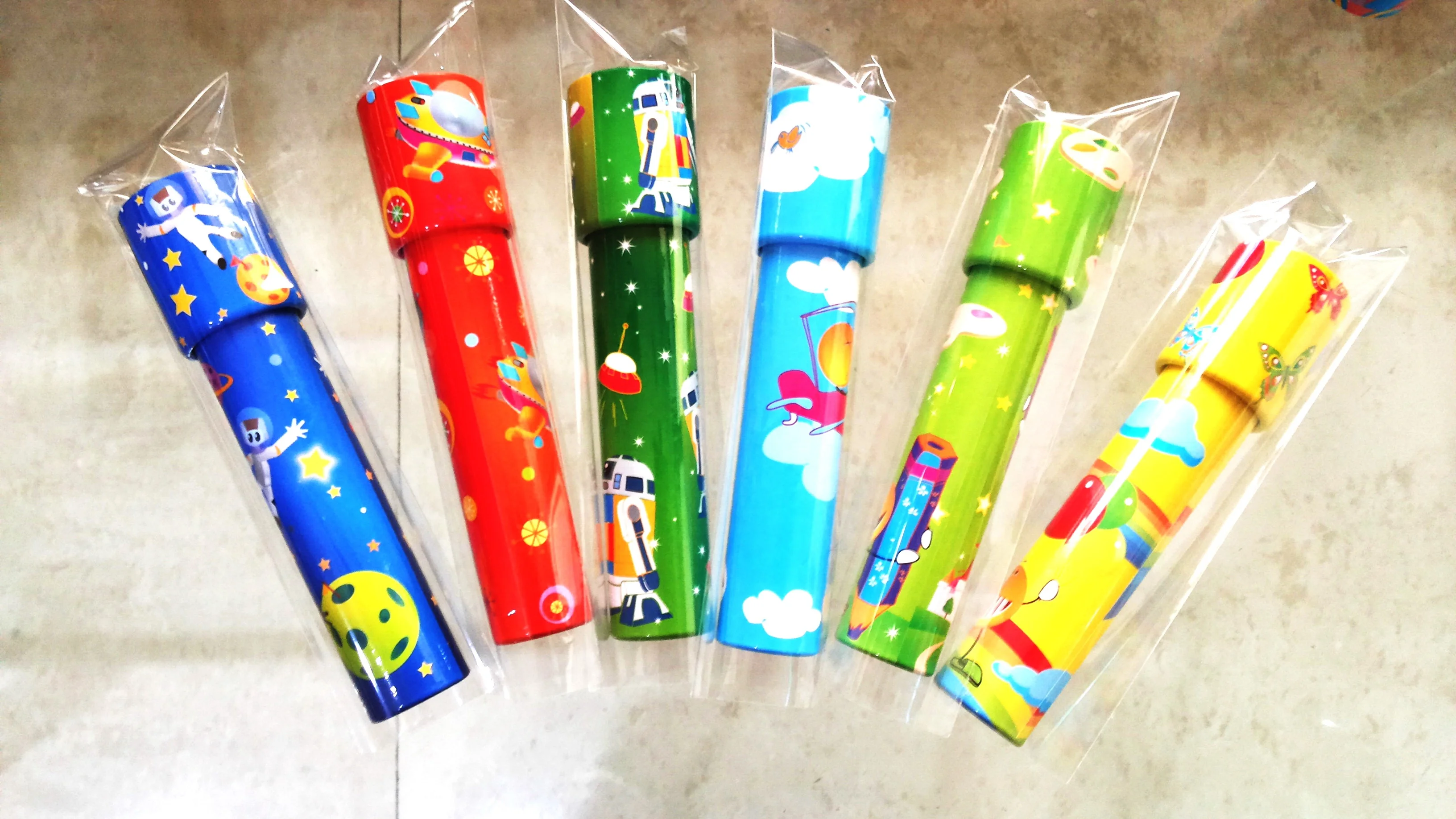 Classic Paper Turning Toy Kaleidoscope Fun Concentration Toys for Kids and Elders