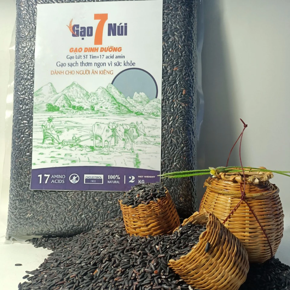 Seven Mountain Rice St Black Rice With Organically Farming Good For Health Helping People With Diet And Diabetes