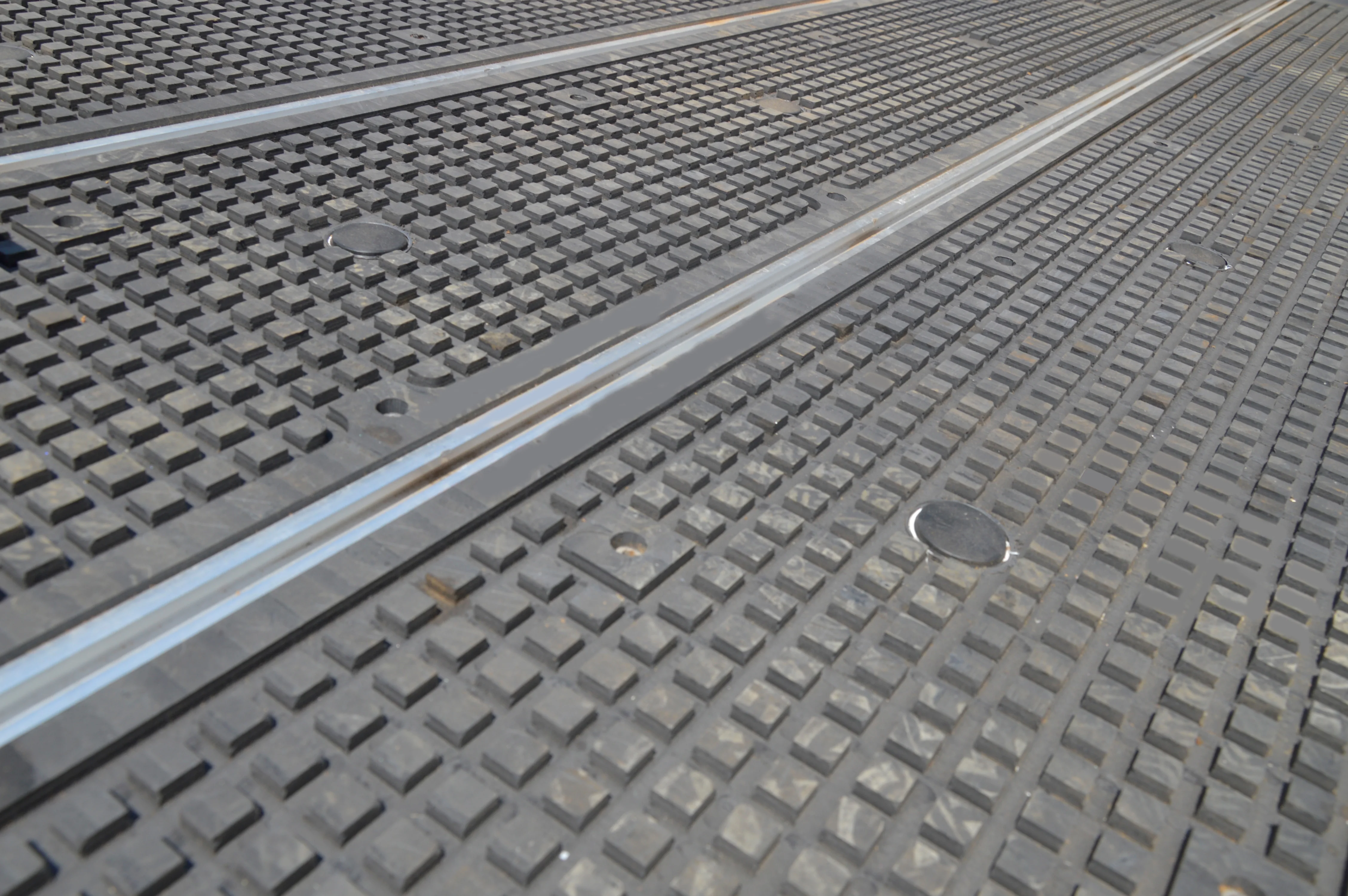 Трехшпиндельная головка, 5-осевой станок с ЧПУ, фрезерный станок с ЧПУ