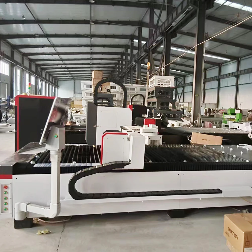 Hot Sell easy Operation Professional Industrial Equipment 1000w 1500w with Servo Motor  MAX Laser Fiber Laser Cutting Machine