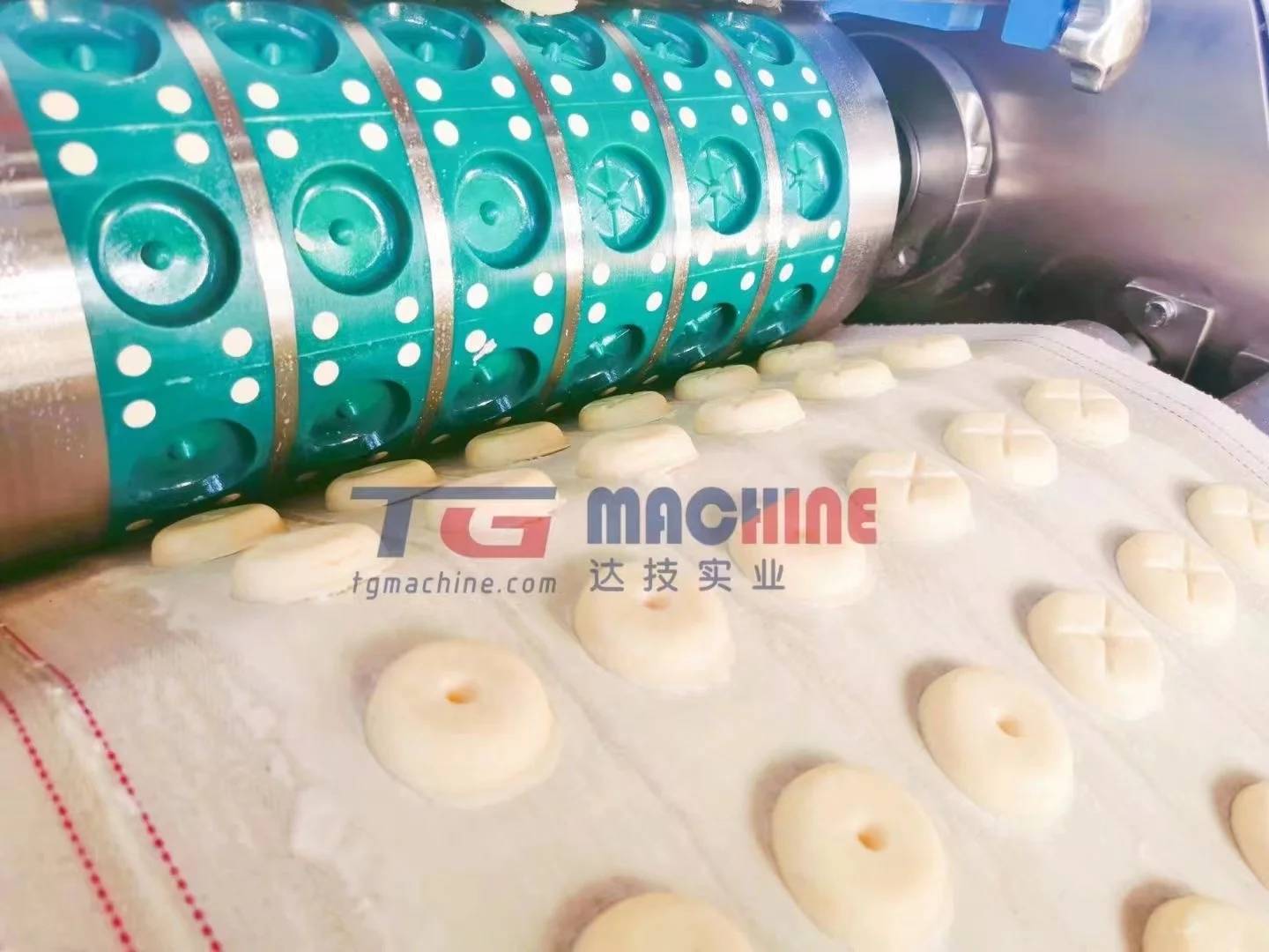 Long service life high capacity soft biscuit making machine commercial biscuit equipment
