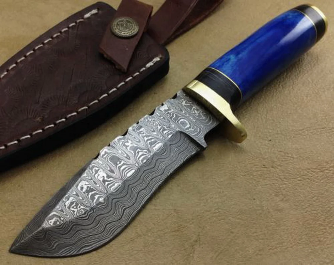 Custom Handmade Hand Forged Damascus Steel Clip Point Fixed Blade Hunting Knife with Leather Sheath Natural Bone Handle