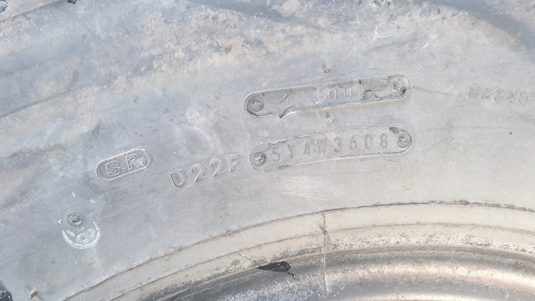 Японские высококачественные автомобильные запчасти SP020 шины для больших грузовиков или автобусов Твердые колеса