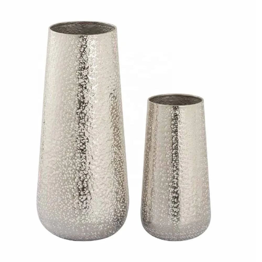 Latest Design Cast Aluminum Flower  Vase With Enamel in White And Copper Shade Modern Table Vase Aluminium Modern Flower Vase