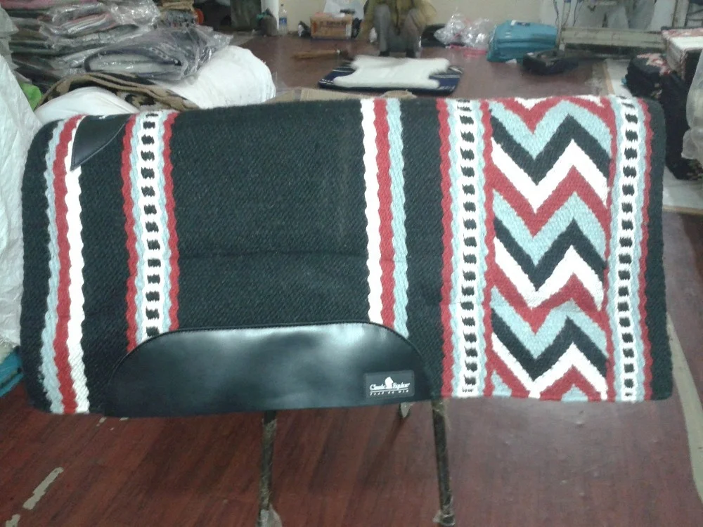 Reitsport Manufacturer Customized Design Hand woven New Zealand  Wool Western Navajo Saddle Pad Reins man Pad