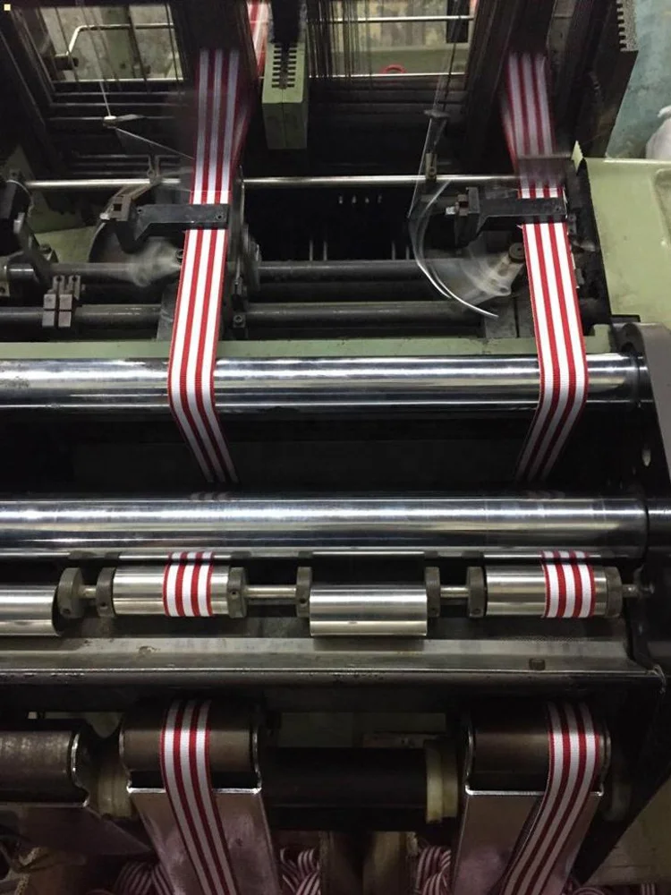 OEM Wholesale Moire Medal Ribbon Taffeta Cotton Viscose Silk Ribbon with Wavy (Watered) Effect Pattern Face Material Origin Type