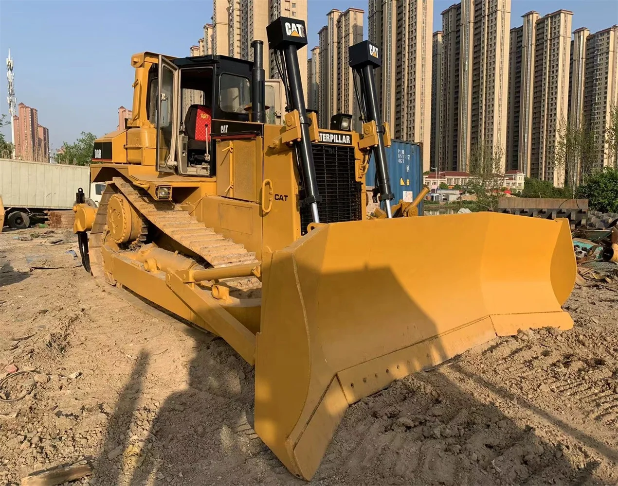 High Quality Secondhand Japan Origin Cat Bulldozer Used D7H D7G D7R D8R D8H D8K D8N Bulldozers with three ripper