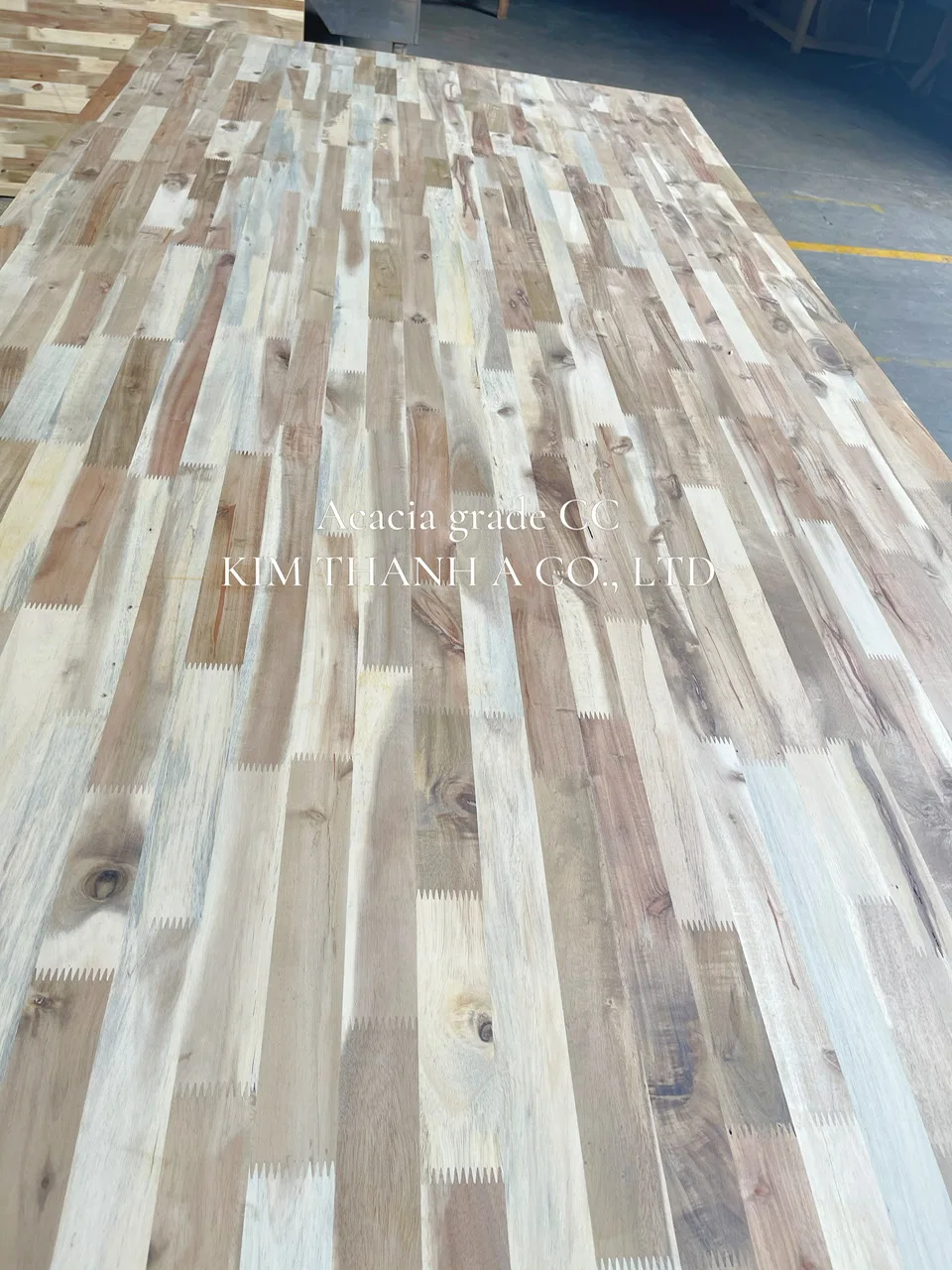 Factory Wholesale Cheap Price ACACIA WOOD Finger Joint Board  CC Grade  Material for Veneer Indoor Outdoor DIY Dark Color Finish