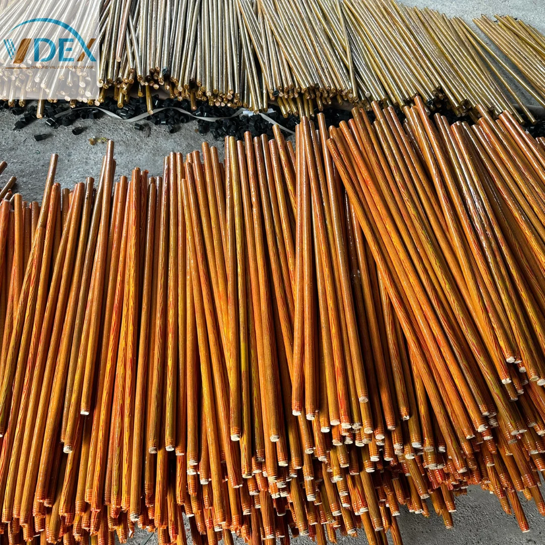 2024 new wooden Long broom Handle fancy brooms with handle plastic sweeping broom