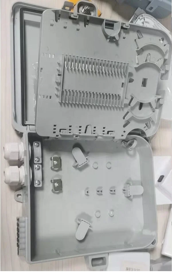 FDB Optic Fiber Terminal Box 12 ABS 1 Years FTTH FTTB FTTX Network