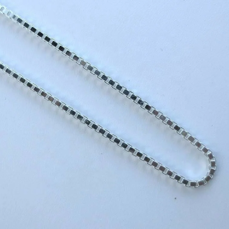 925 Sterling Silver Box Chain 1mm 2mm 3mm 4mm 16 , 18, 20, 22 , 24 Inches Long with Spring , Lobster and Fish Clasp Wholesale