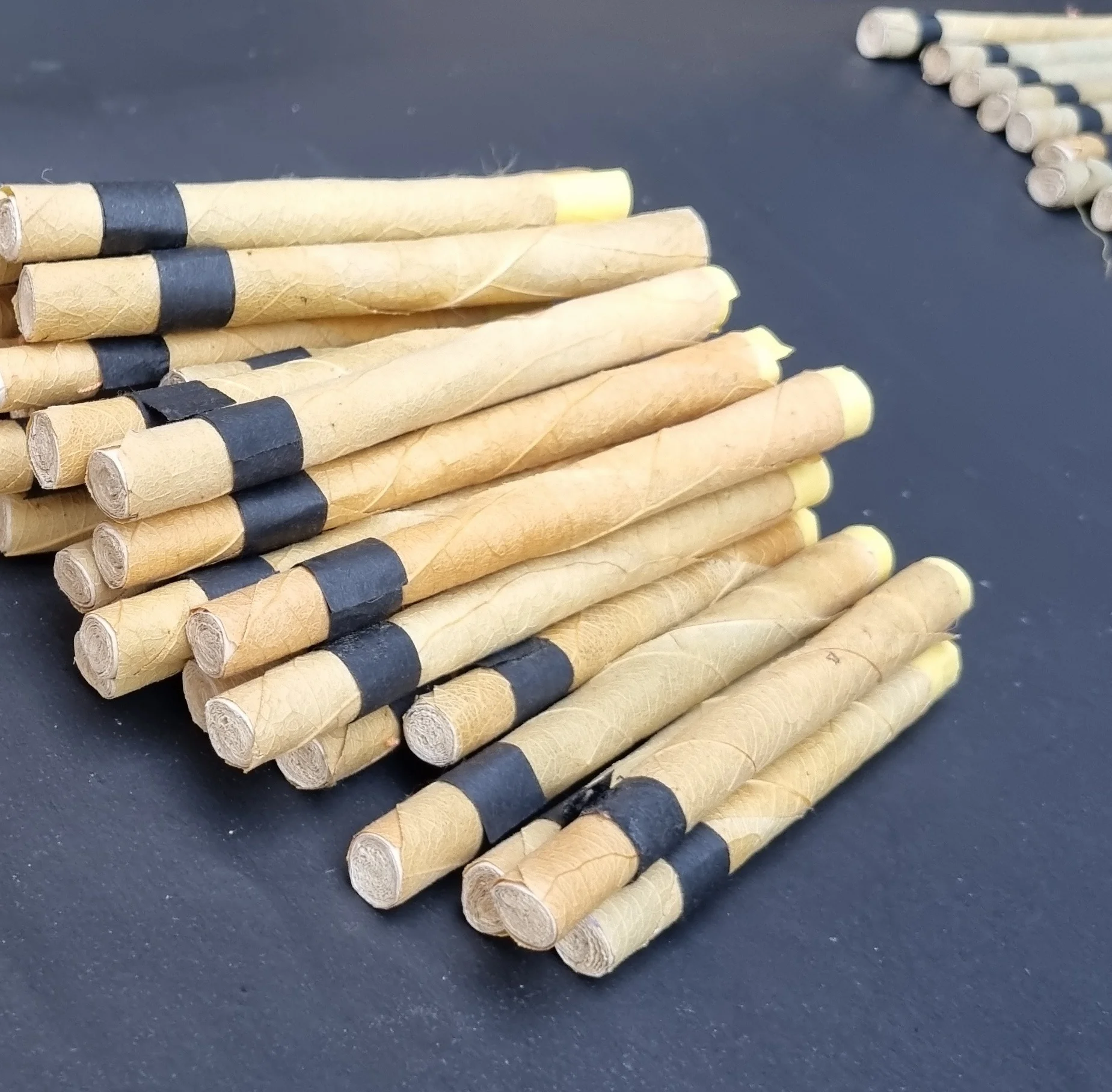 Gluten Free Vegan Unrefined leaf cones in bulk all sizes Rollies Queen & King custom size cones & Straight 4 USA Premium Product