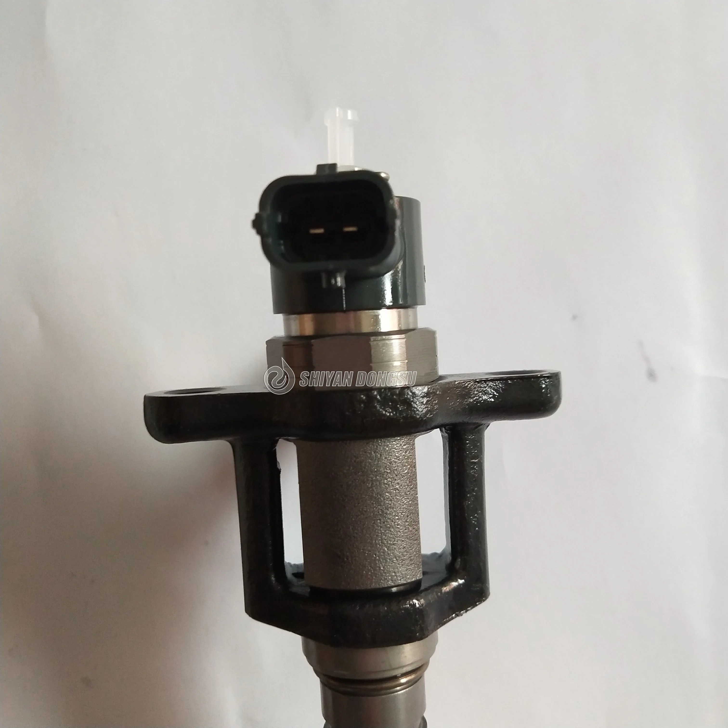 Топливный инжектор двигателя экскаватора с общей топливной магистралью 4M50 топливные инжекторы 0445120048 ME223749