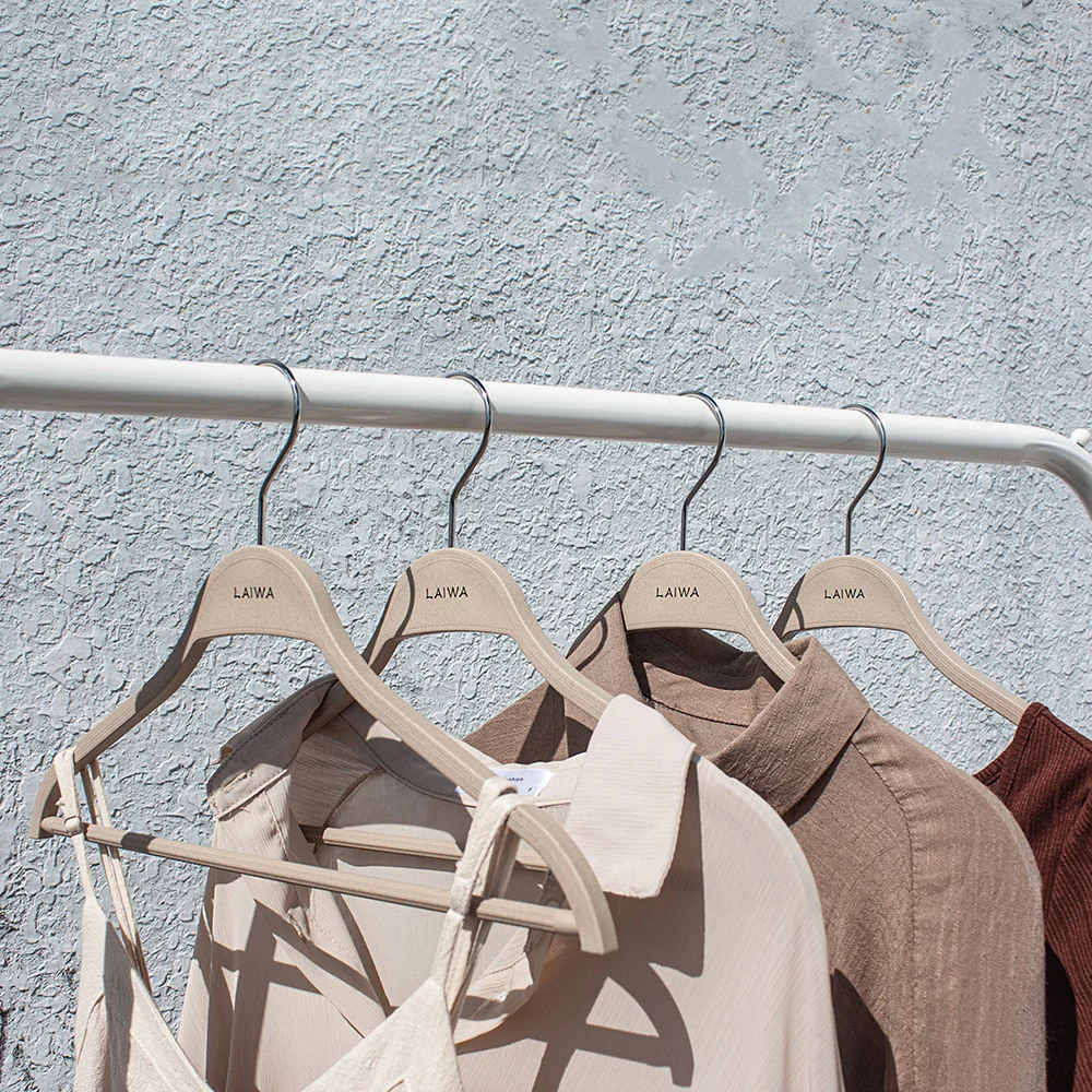 Customize Logo Sustainable Wheat Straw Recycle Hanger Biodegradable Eco Friendly Suit Clothes Hangers