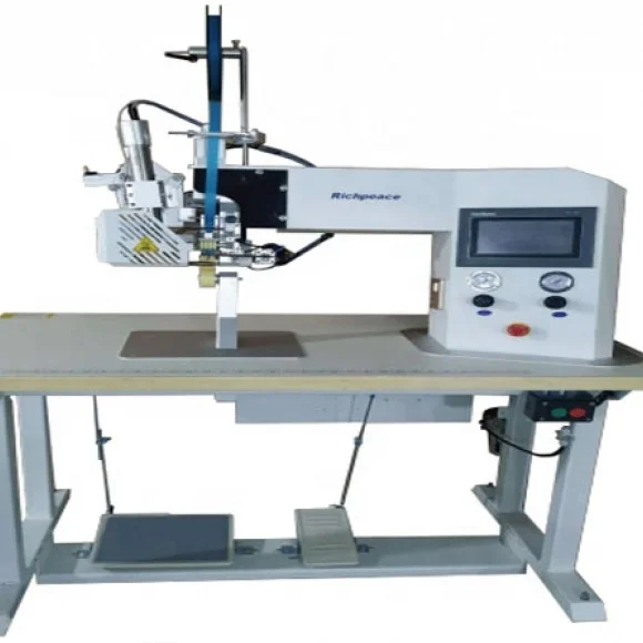 Машина для герметизации швов горячим воздухом Richpeace