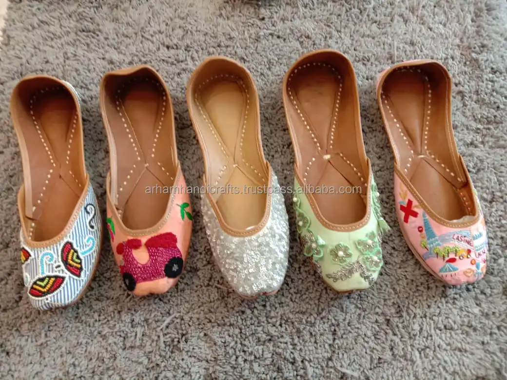 Embroidery juttis Designer Trendy stylish