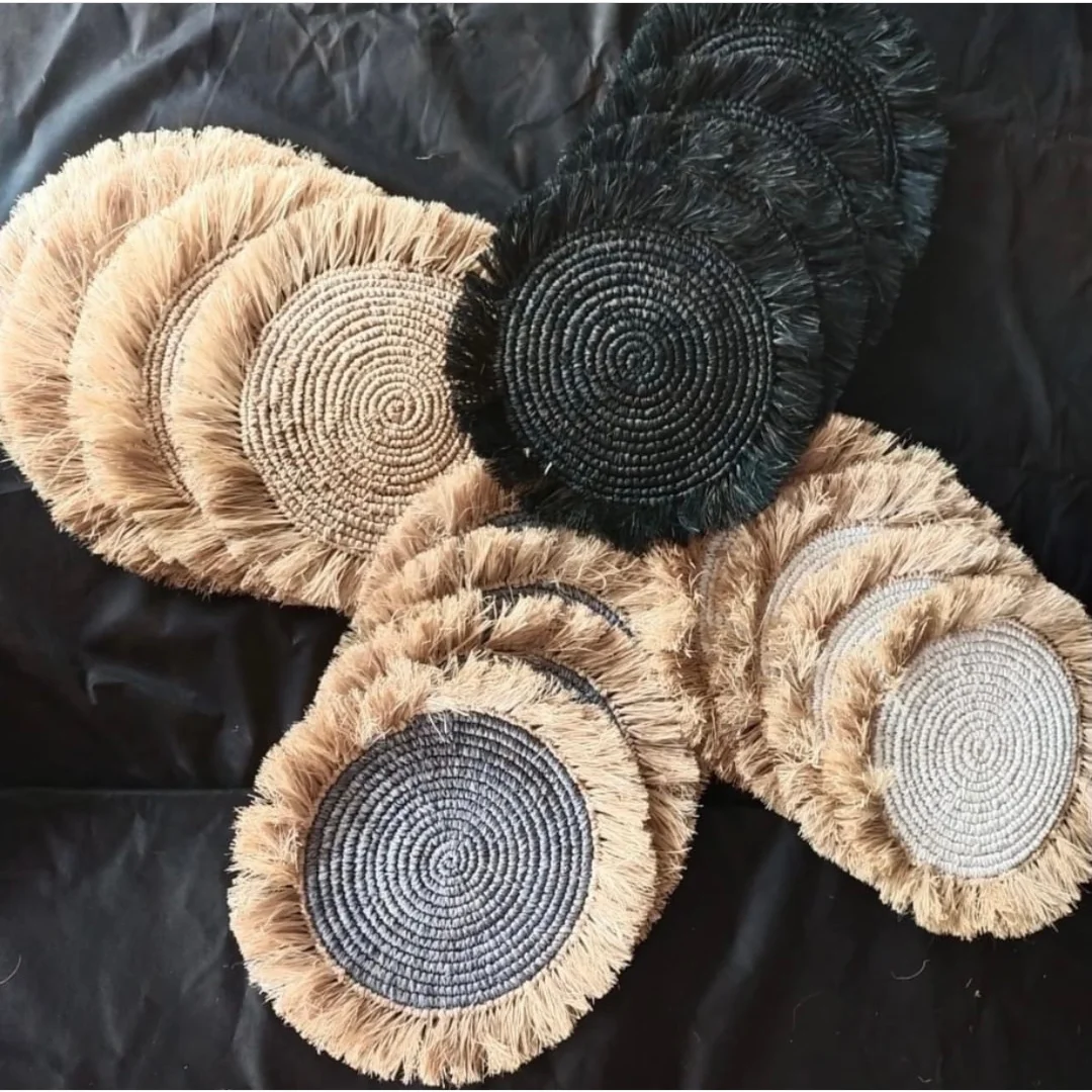 Handmade Door Mats from Viet Nam India Natural Round Woven Rafifia Placemats with Best Price and High Quality for Wholesale