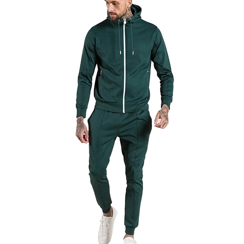 Спортивные костюмы с карманом на молнии