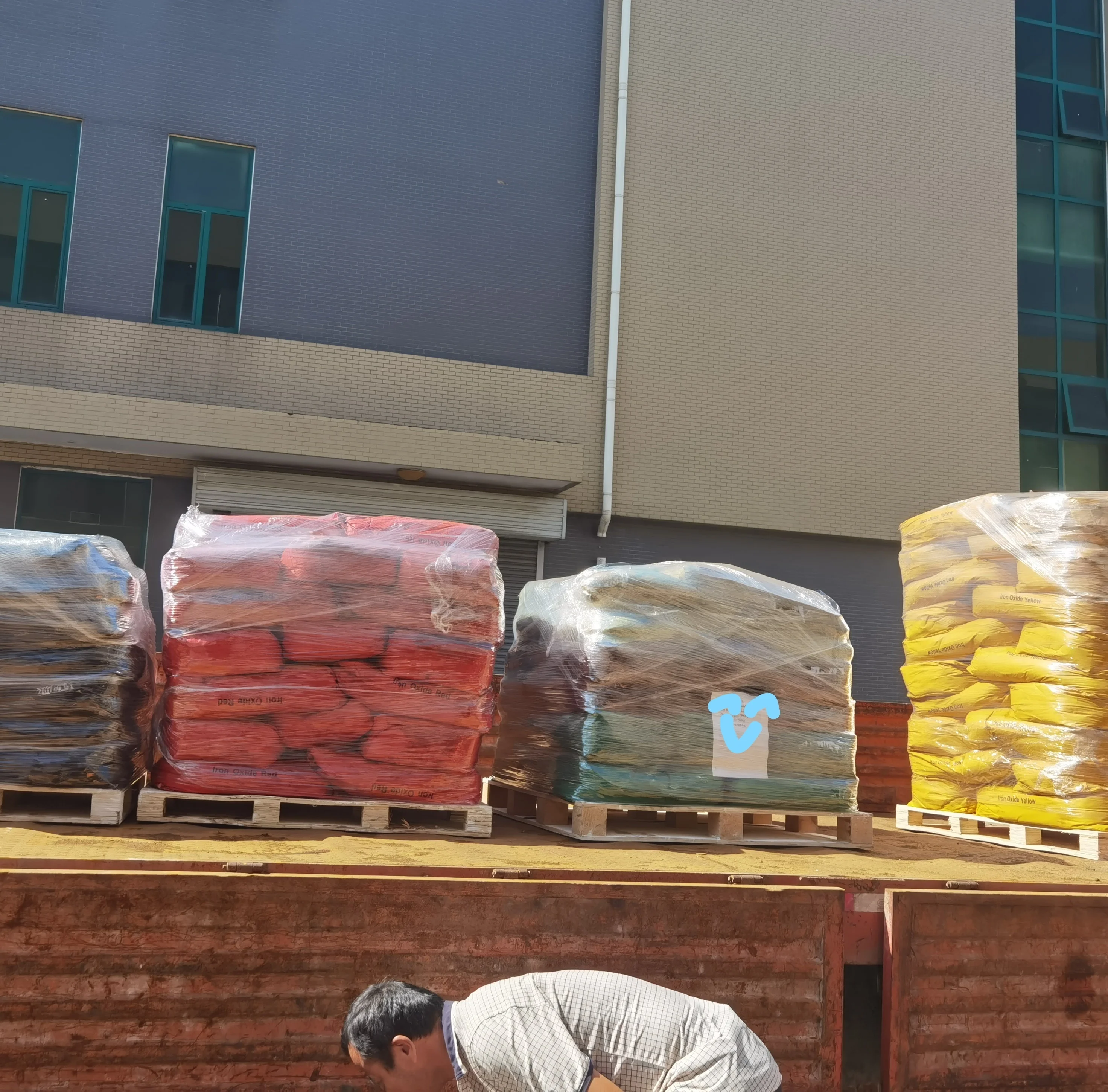 Wholesale Priced Ferric Oxide Iron Oxide Pigment Iron Oxide Green 5605 For Coating Paint