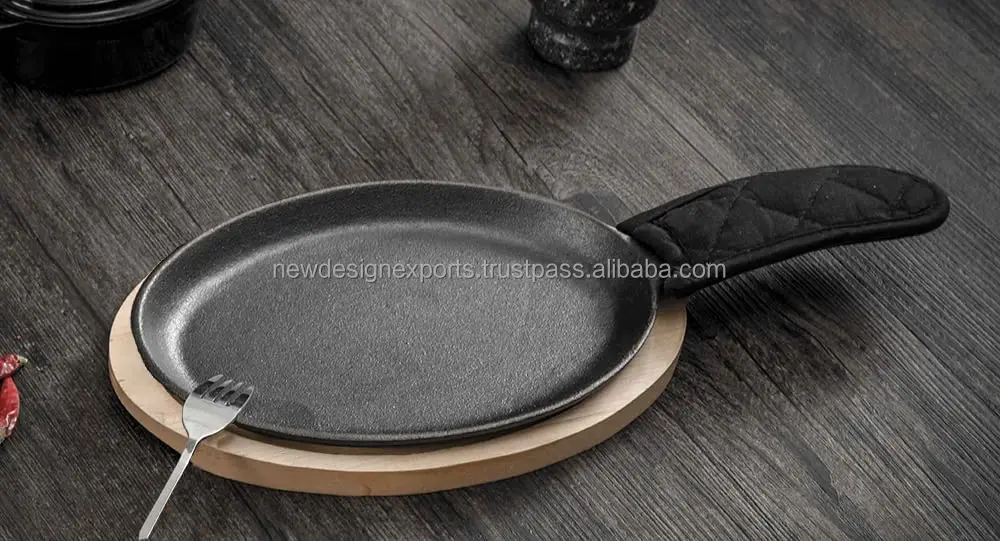 Cast Iron Fajita Plate Sizzler Pan with Wooden Tray