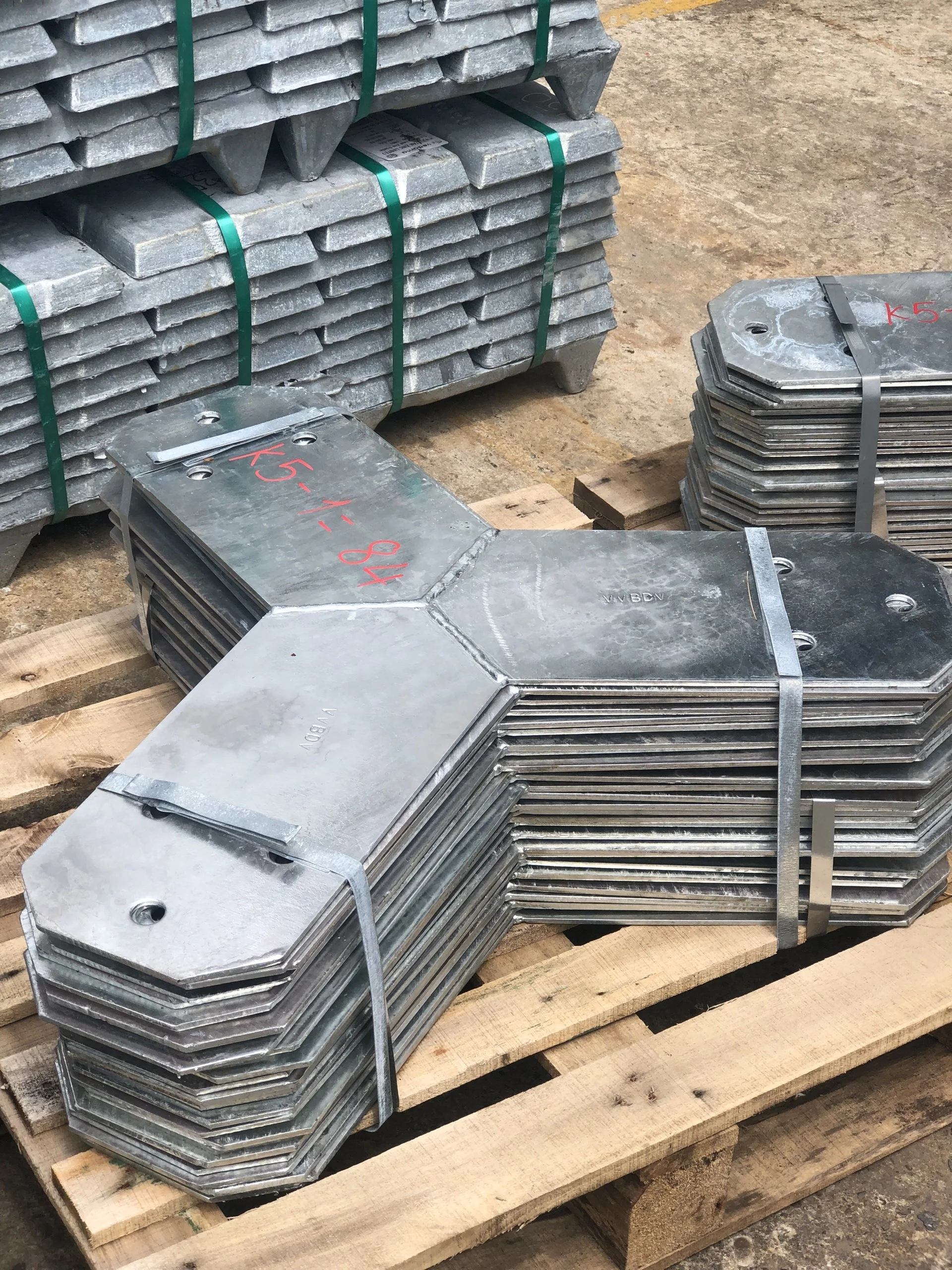 Electric transmission tower high quality made by VV for transmit power