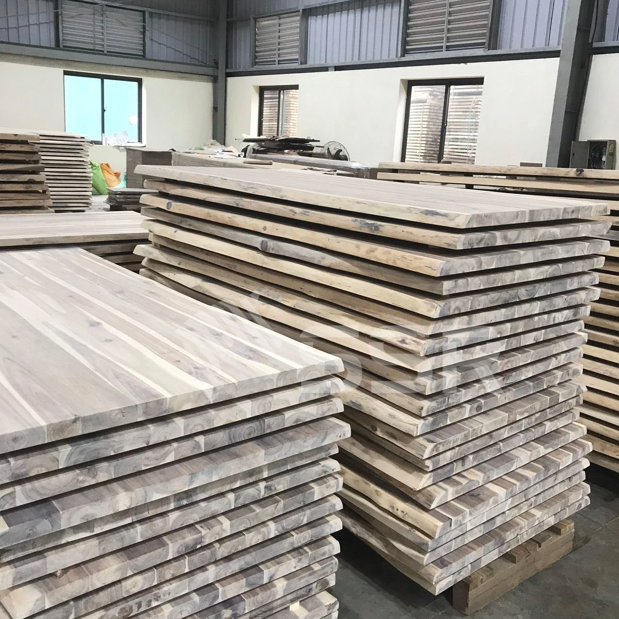 Customize size solid wood bedroom set dining table set bathroom vanity made of Rubberwood/ Acacia/ Teak/ Sapele/ Eucalyptus