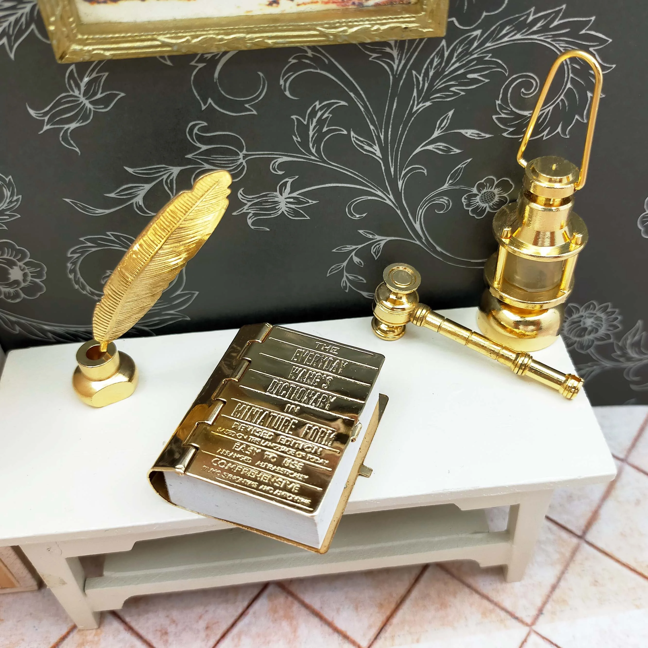 Miniature Doll House 1:12 Fancy Study Roon