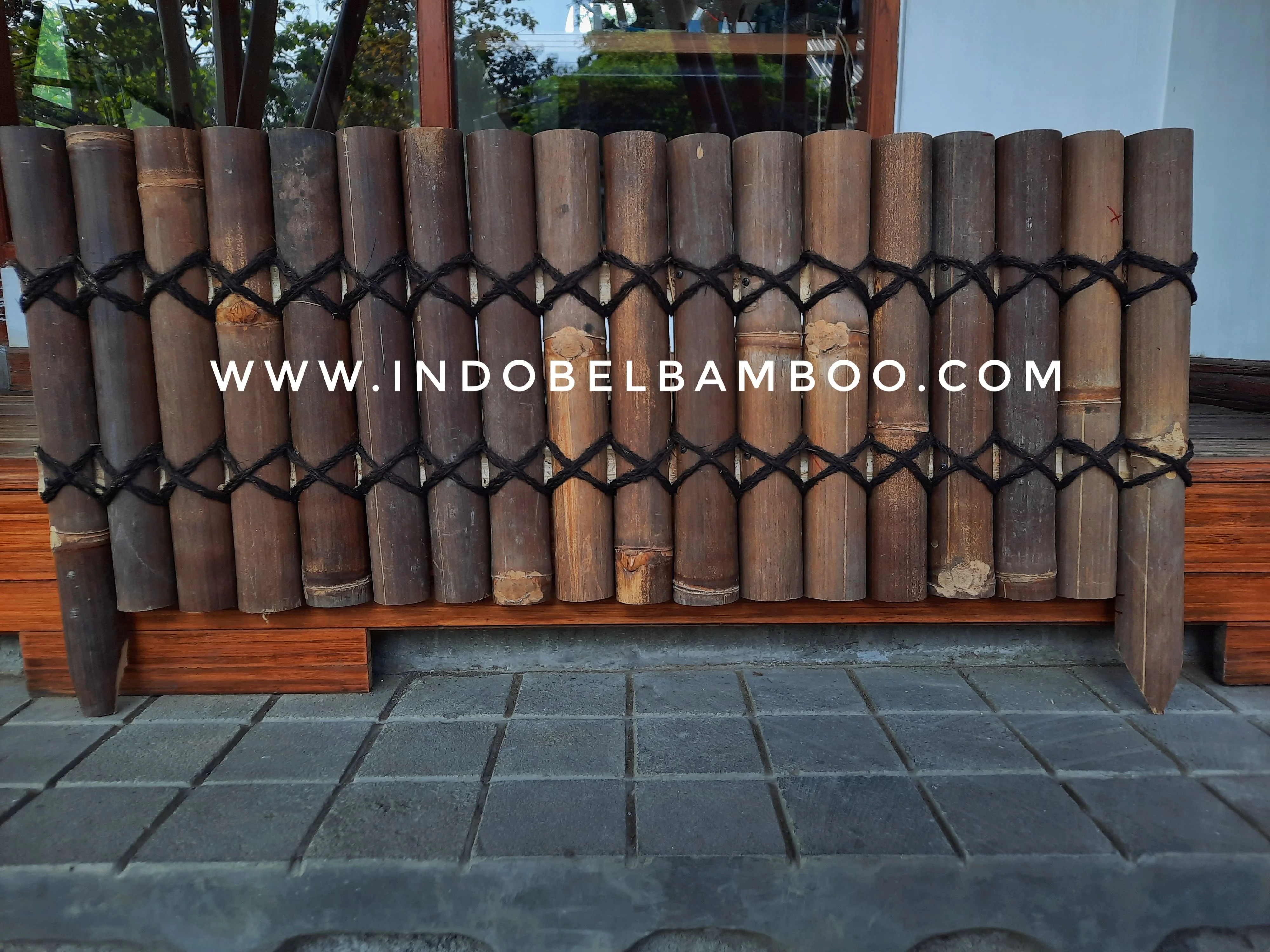 Black Bamboo Edge