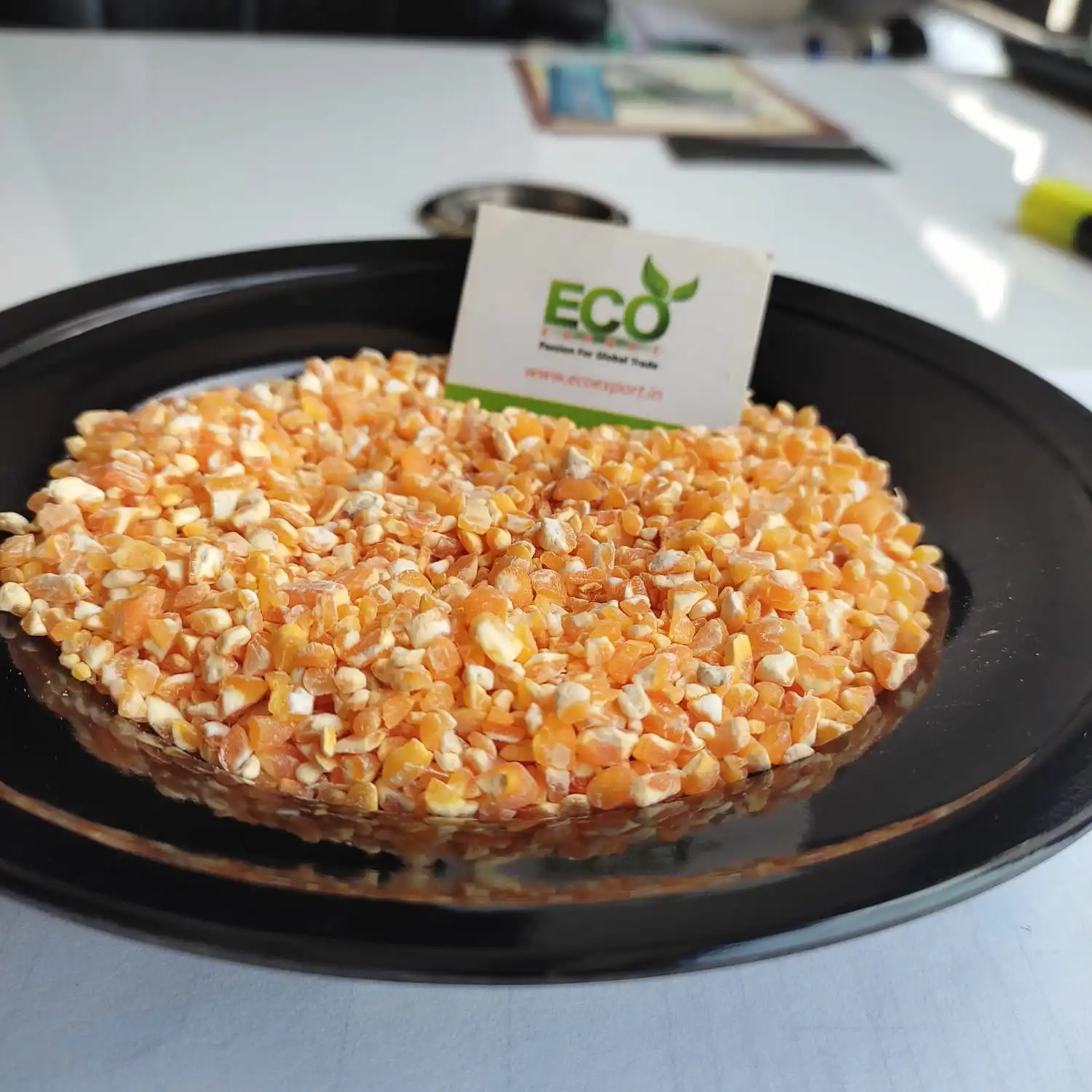 Корм для желтой дробленой кукурузы сладкая сухая кукурузная глютенная мука кукурузных кожух животных и корма птиц с низкой скоростью