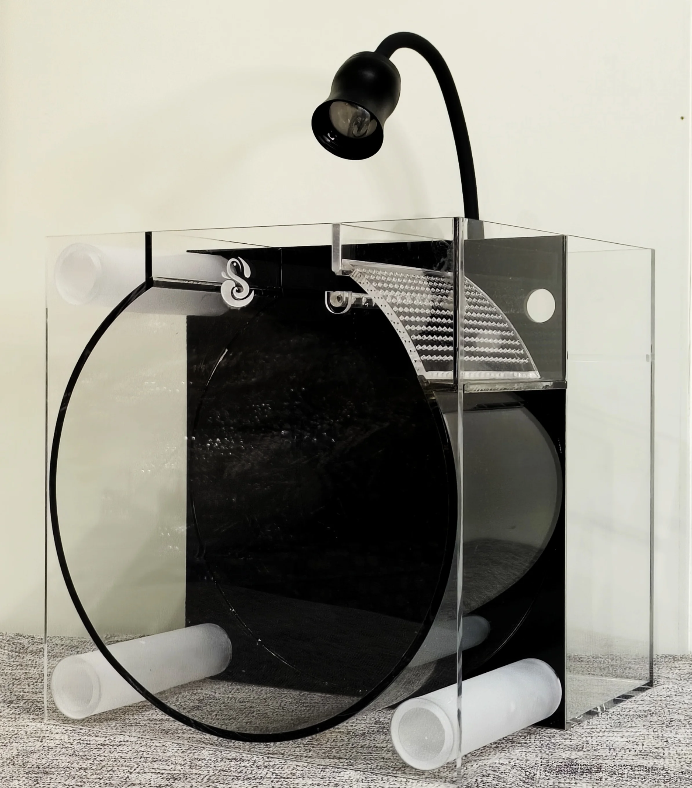 The Importance of Canister Filters in Large Aquarium Systems