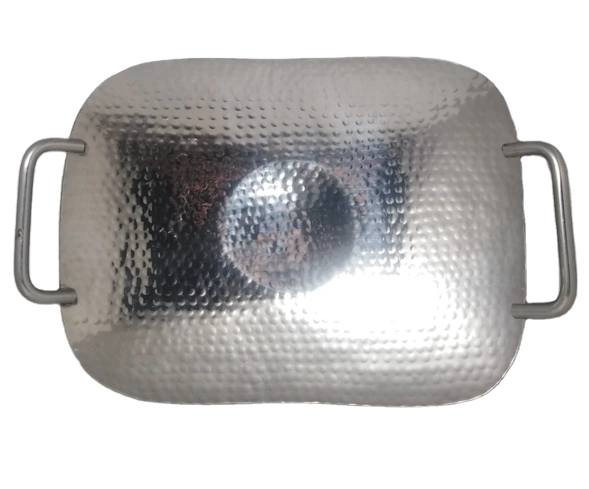 
stainless steel tray in hammered in silver color with handle. 