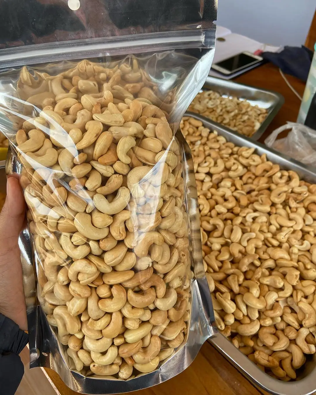 100% Natural Dried cashew nuts High Quality Cashew Nuts Suppliers all Grade from Viet Nam