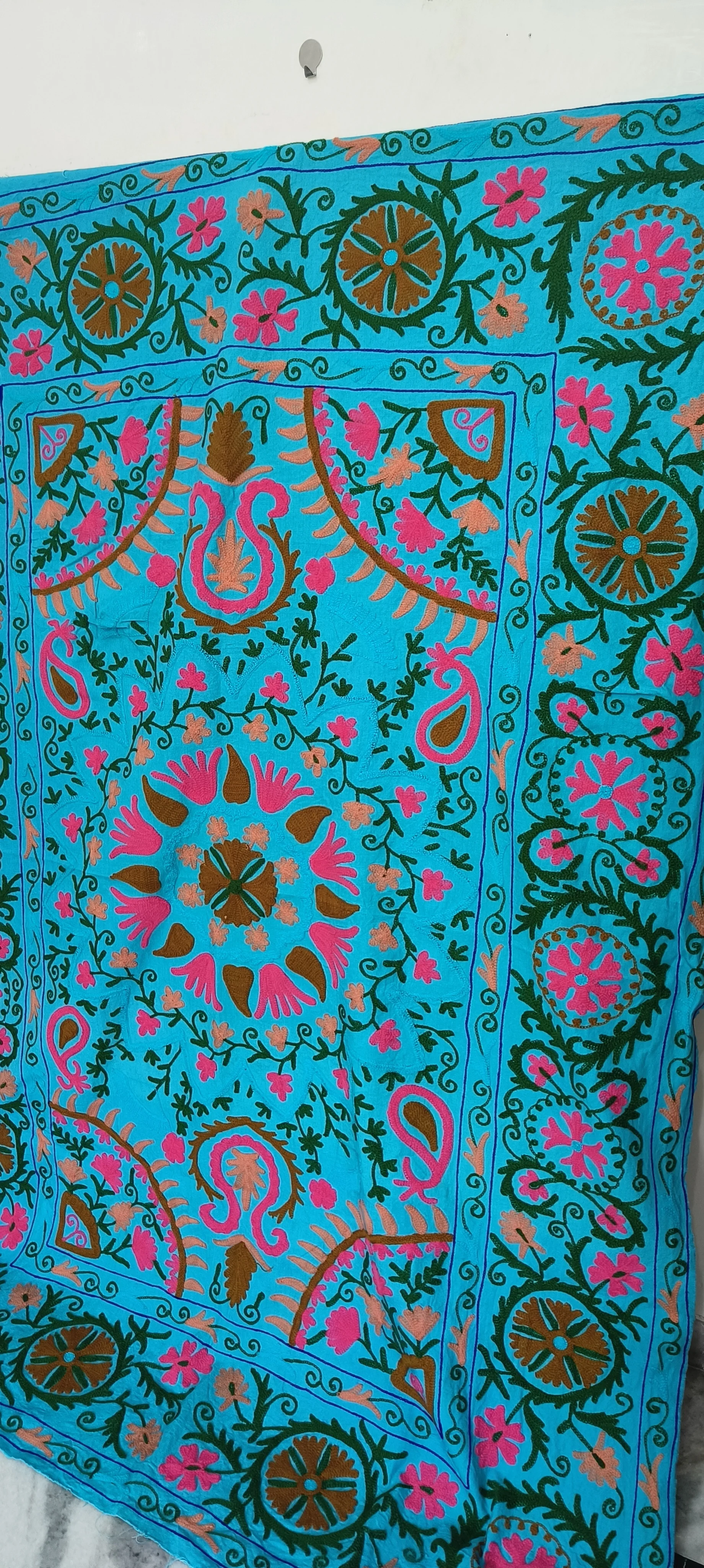 Good Quality Trending Handmade Embroidered Indian  Suzani Wall Hanging Tapestry For Home Decor