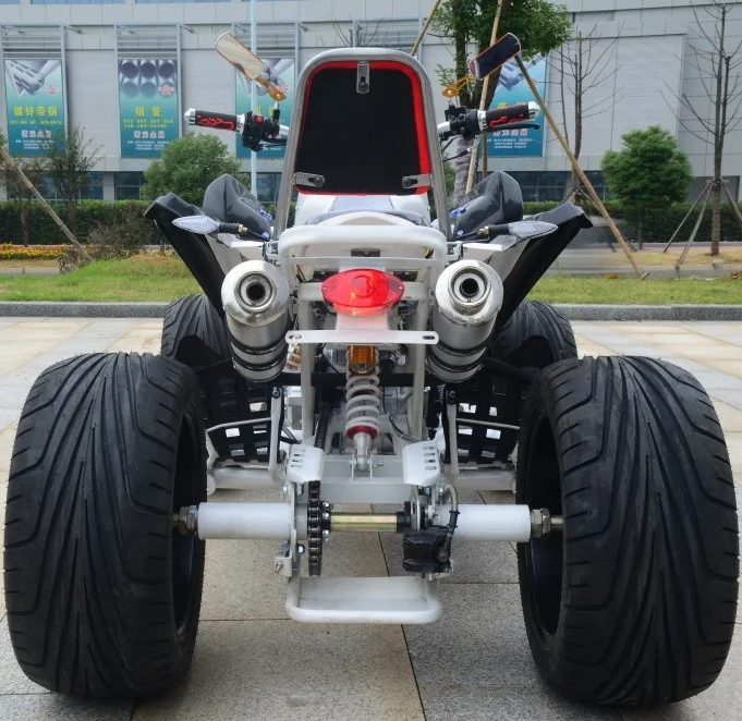250cc gasoline ATV, driving comfort .Dual exhaust pipe design