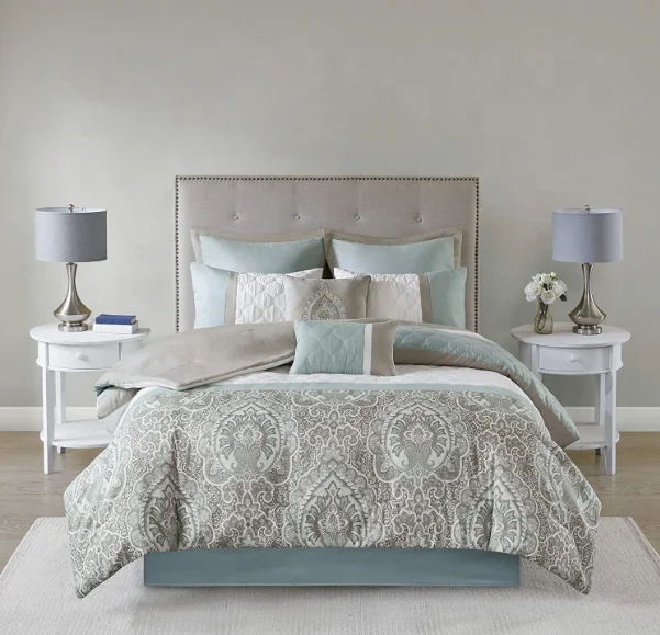 MnTYaE Quilted Comforter Set all Season Down Alternative Warm Bedding Matching Shams Bedskirt Decorative 7pcs comforter sets