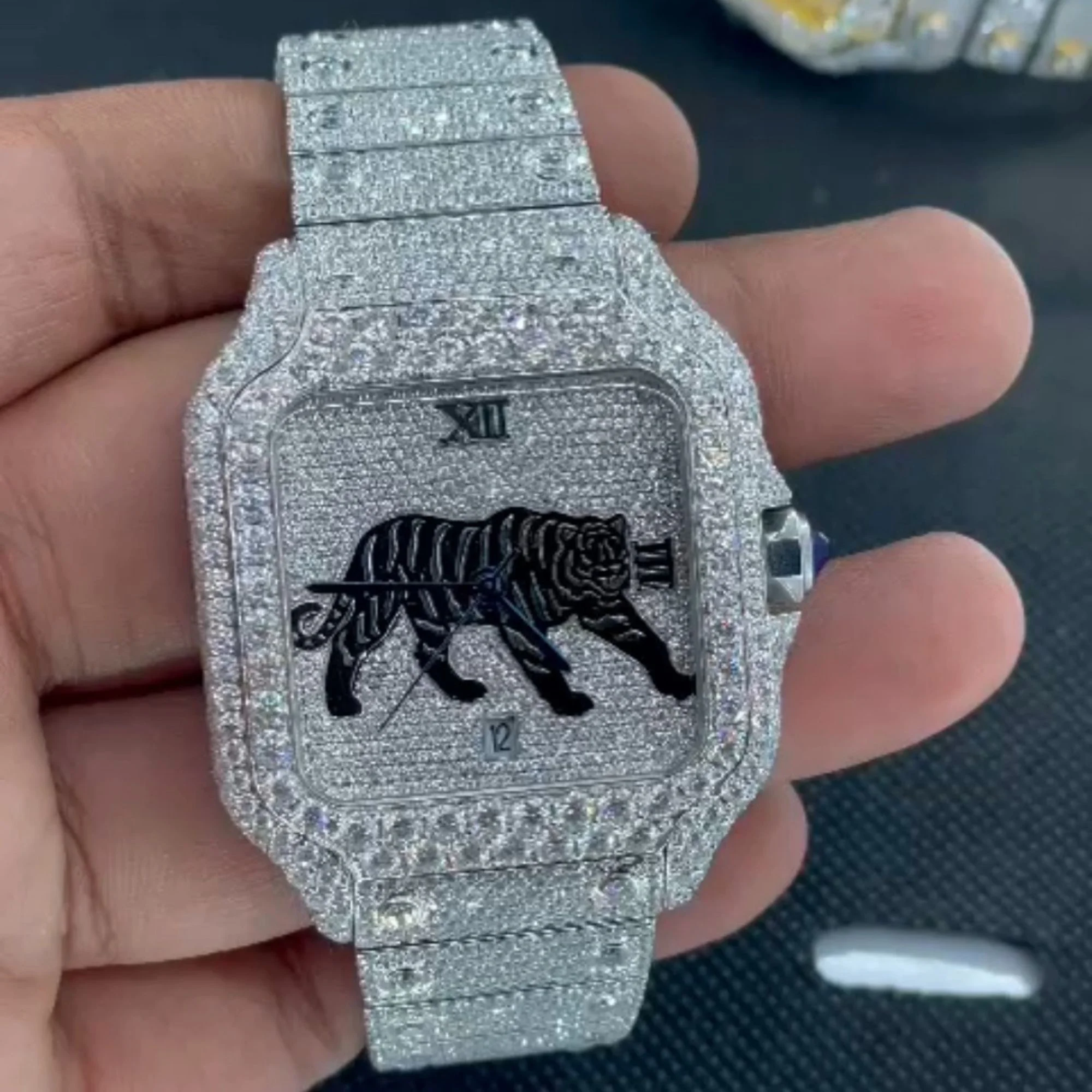 Top Brand Custom Luxury Bling Quartz Iced Out Round Men Hip Hop Full Black Stainless Steel Belt Moissanite Diamond Wristwatch