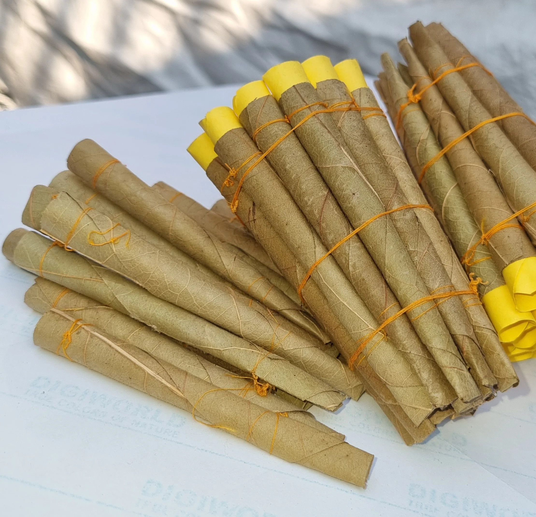 Неотфильтрованные предварительно свернутые листья и конусы Tendu или Coromandel, OEM предварительно свернутые листовые конусы tendu всех размеров 88 мм и 110 мм