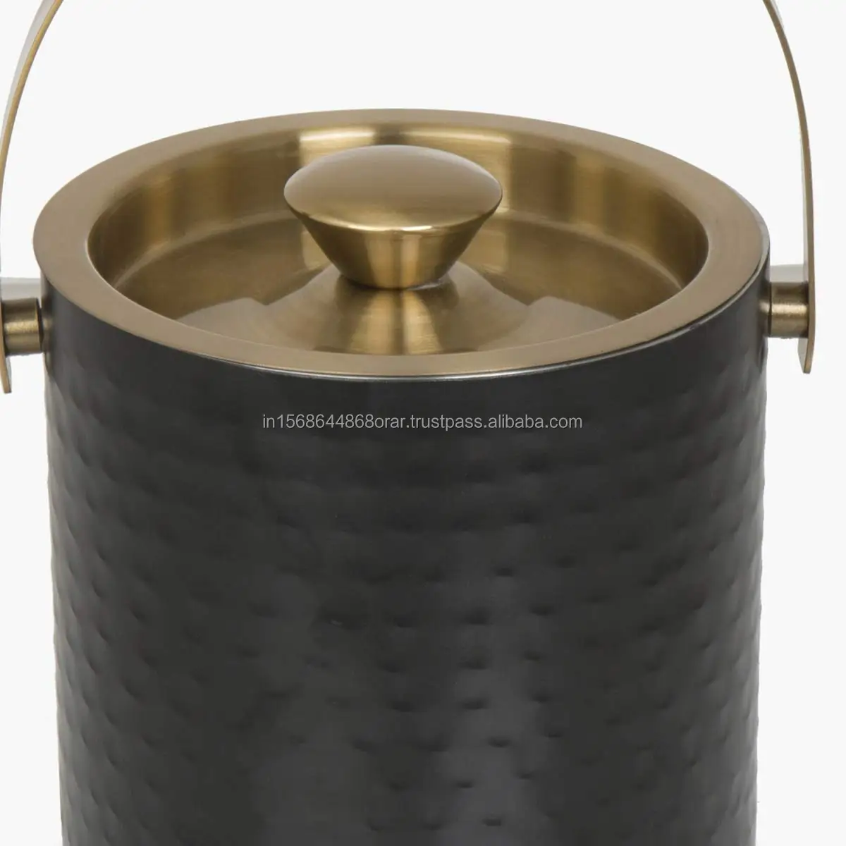 Luxury 1.5 Litre Double Wall Stainless Steel Ice Bucket Hammered Design in Black/Gold for Cocktails & Beverages